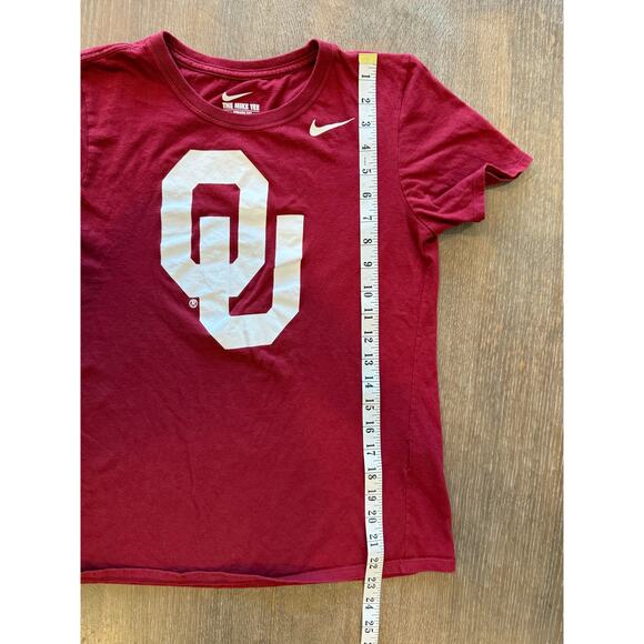 OKLAHOMA UNIVERSITY OU Nike Tee T-Shirt Athletic Fit Gameday Football M - Picture 7 of 7